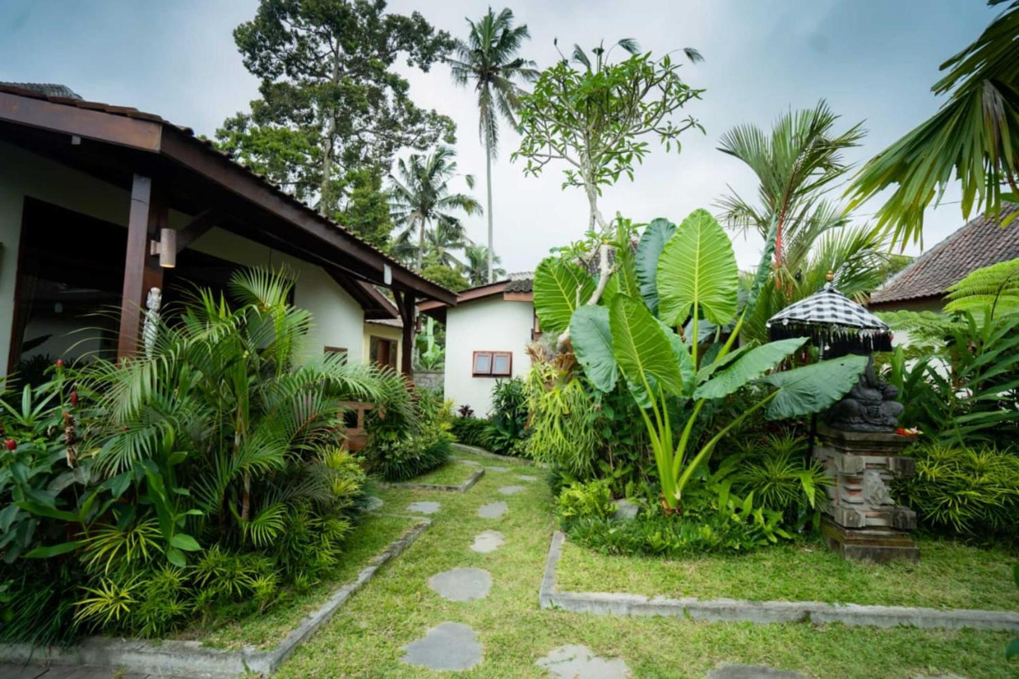 Belvilla Chaitanya Niketan Villa