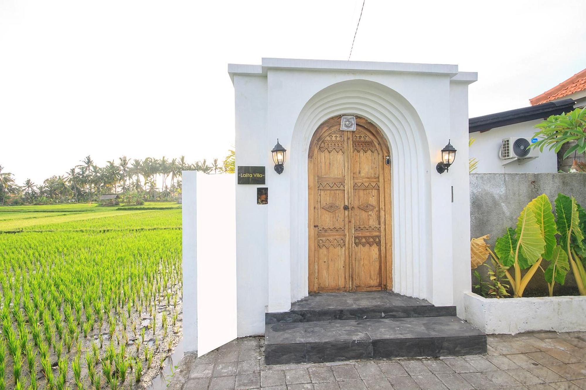 Lalita Living Villa *