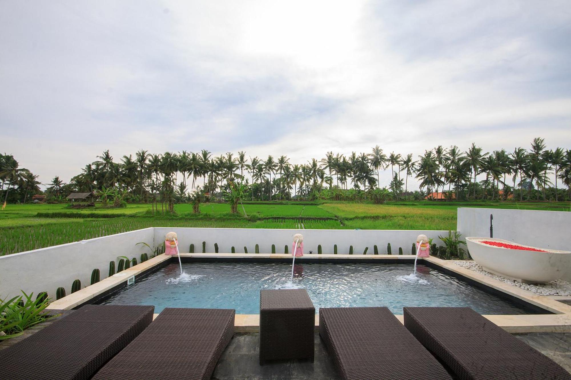 Villa Lalita Living