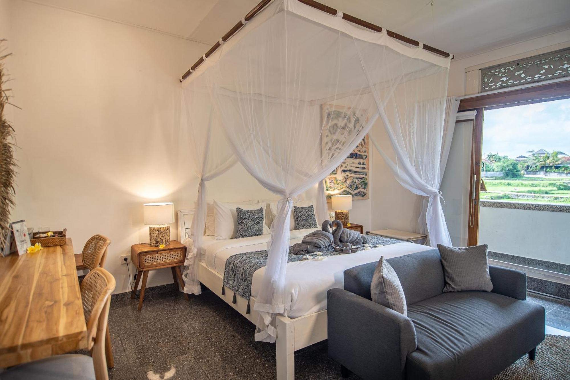 Daysha Hotel 3*