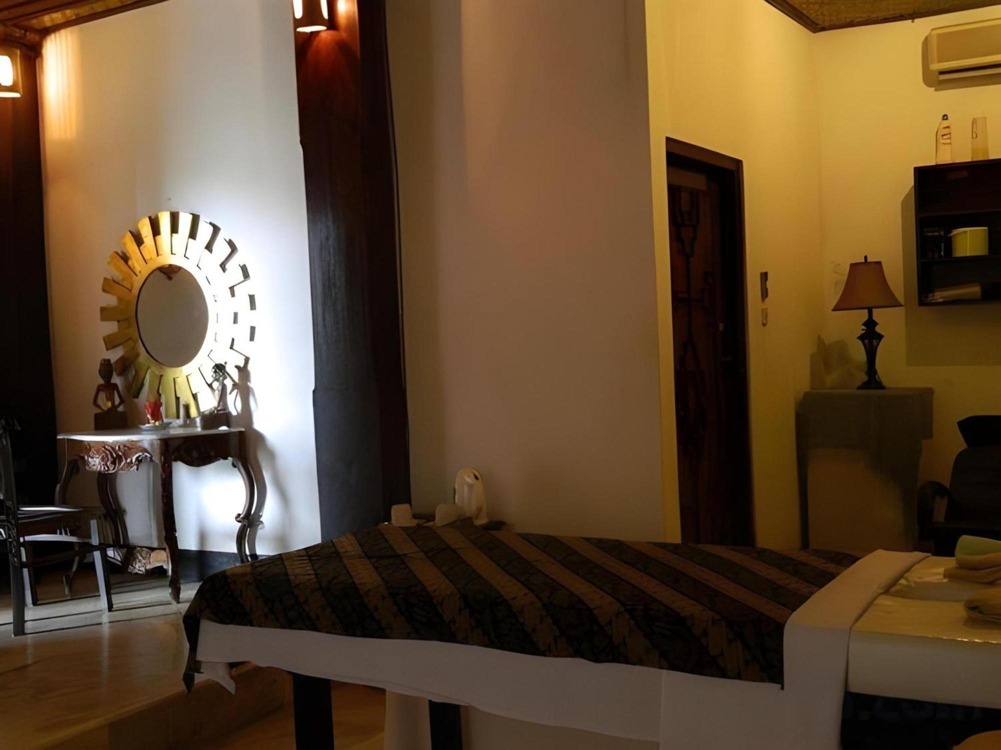 Collection O Near Formerly Suly Ubud (Bali)