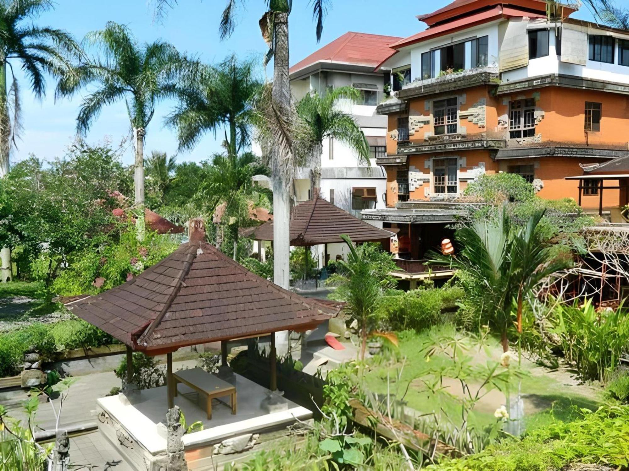 Collection O Near Formerly Suly Hotel