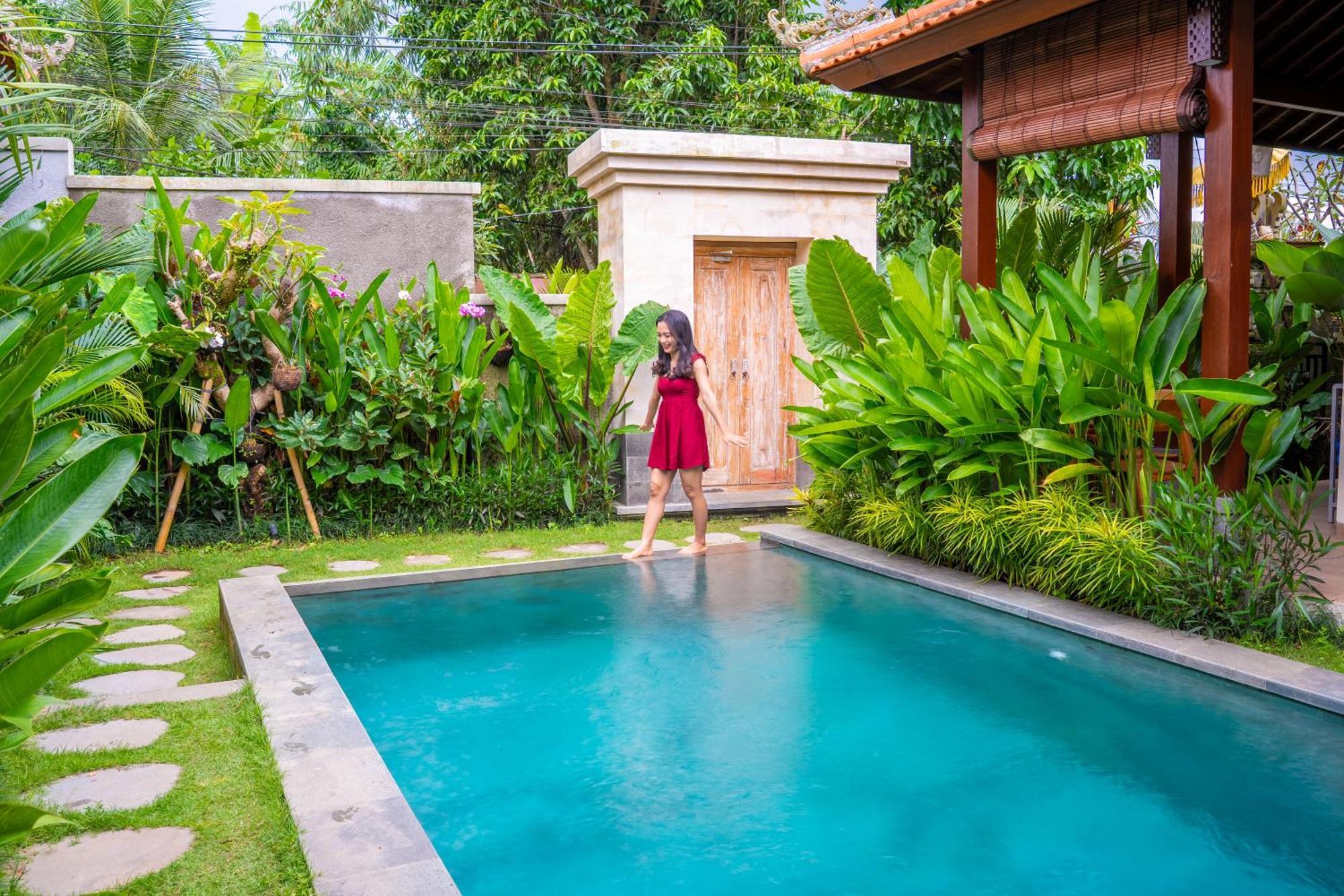 Cempaka Kembar Guest house *