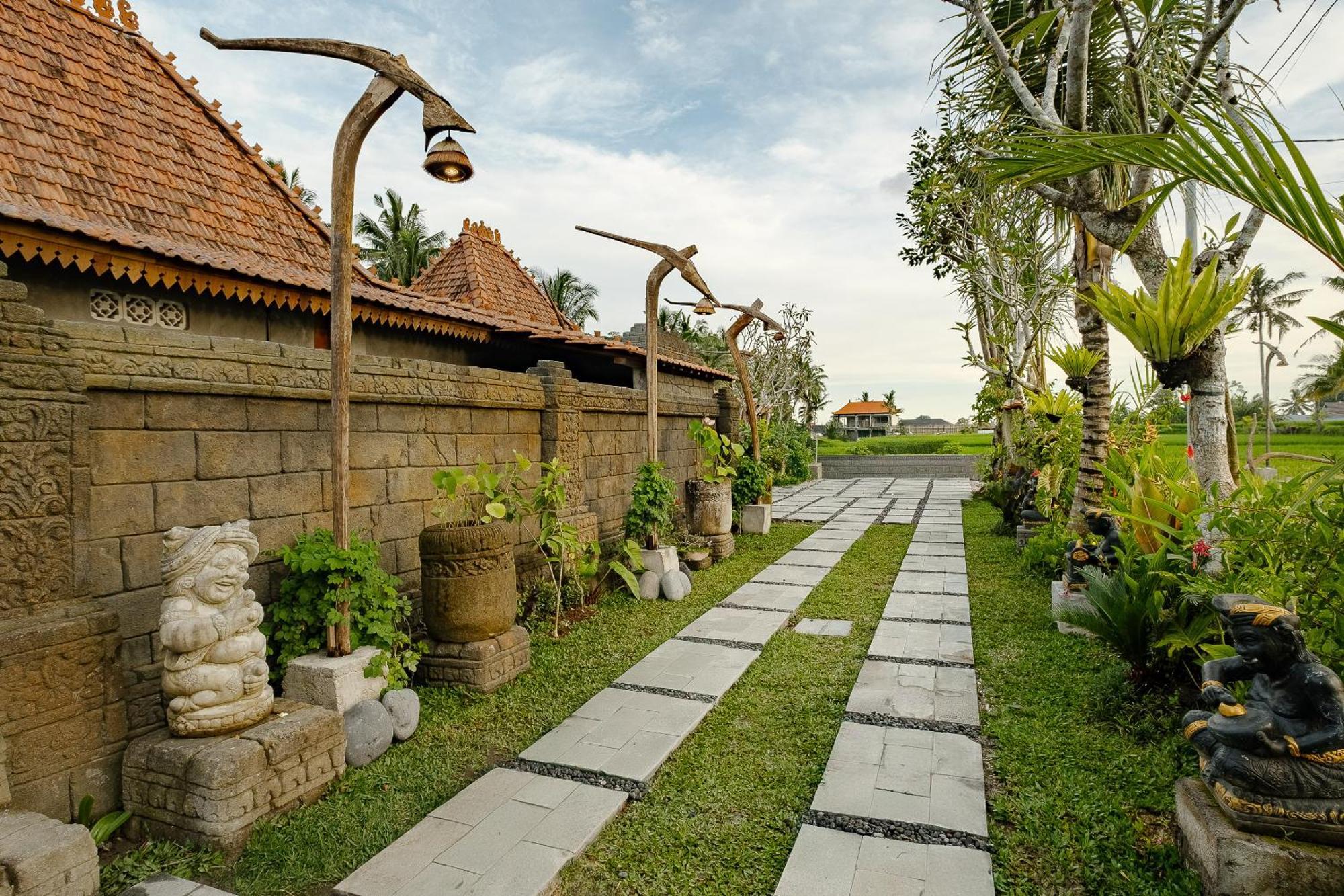 Kubu Cemcem Mesari Private * Ubud