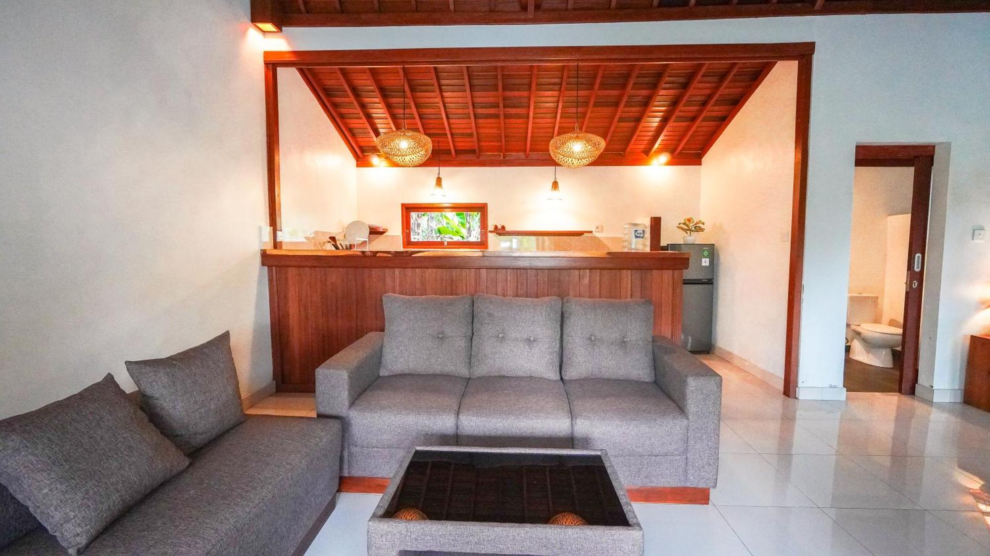 Coconut Guest house *