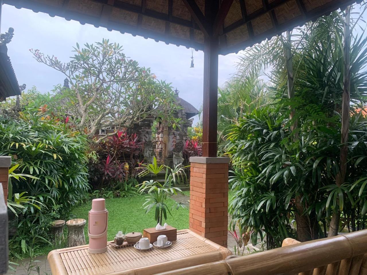 Guest house Sahadewa House