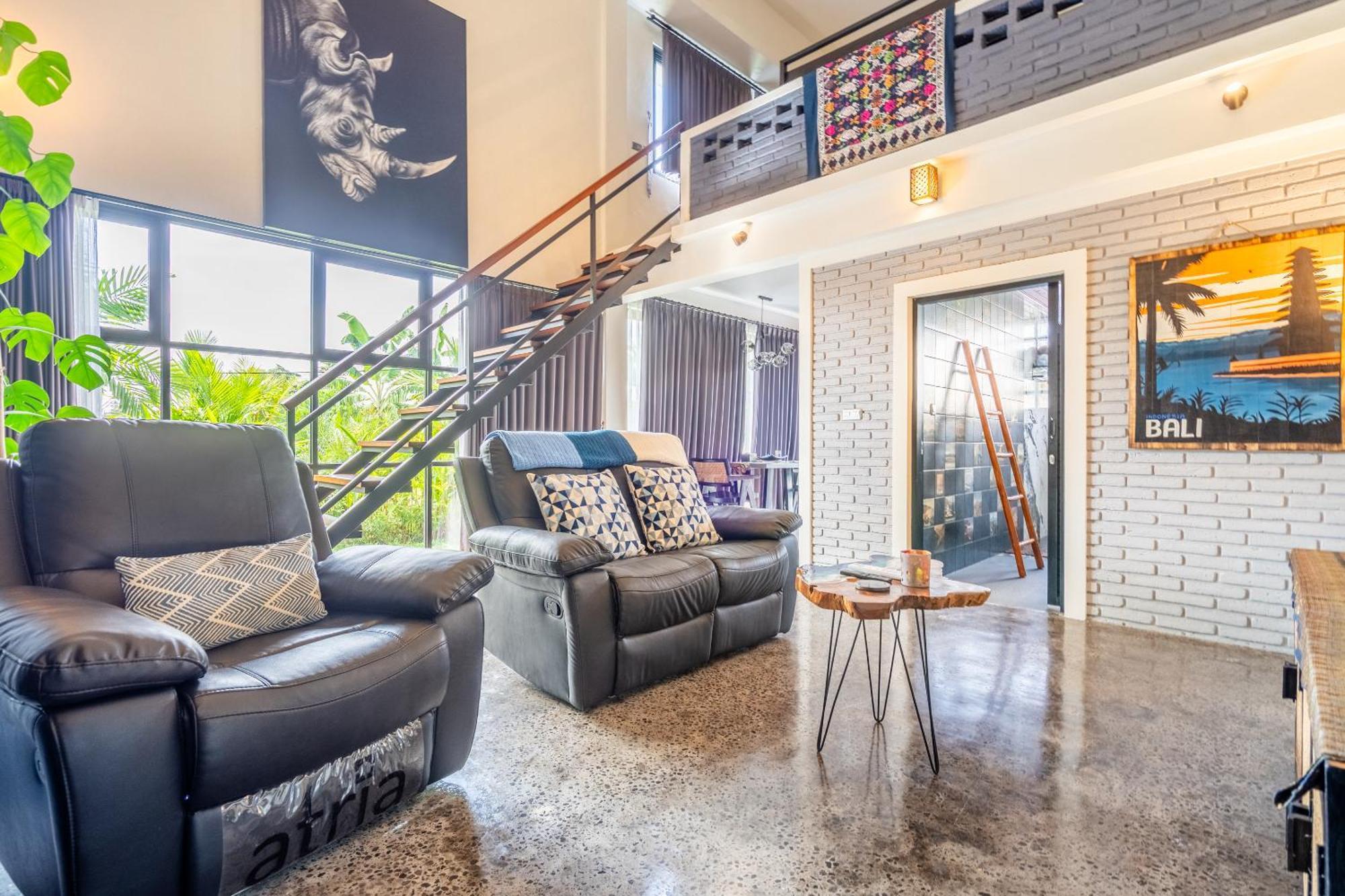 Maple Ridge Villa