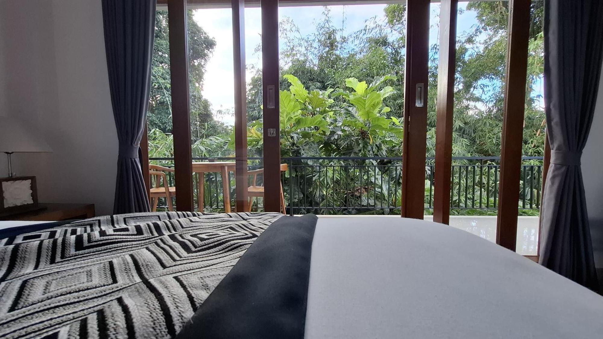 Asna House *