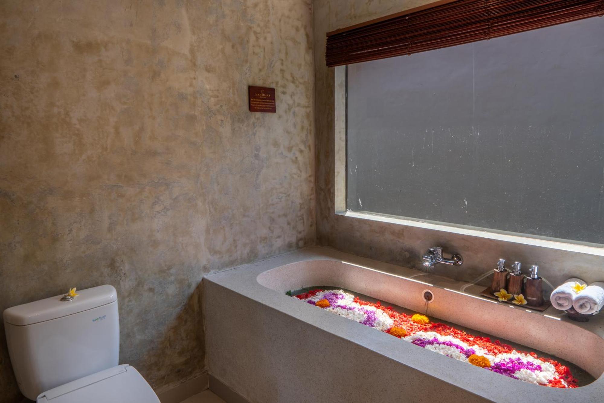 Hotel Mahadana