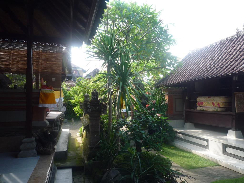 Shindu Guest house 2*