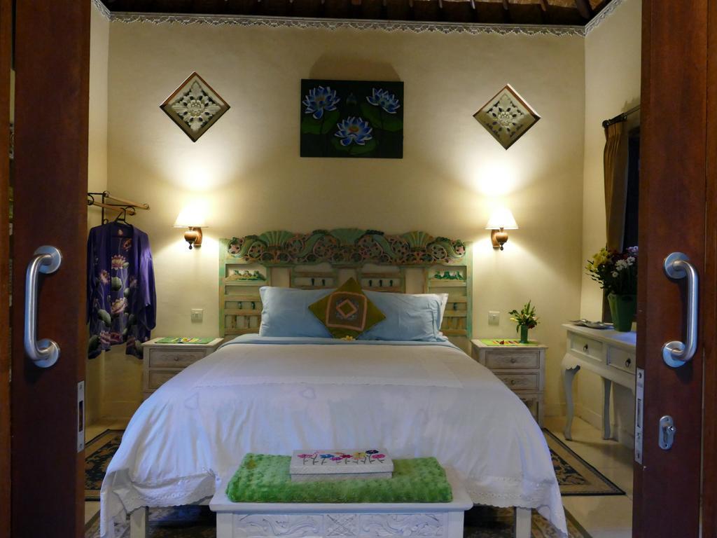 Devi's Place 2*
