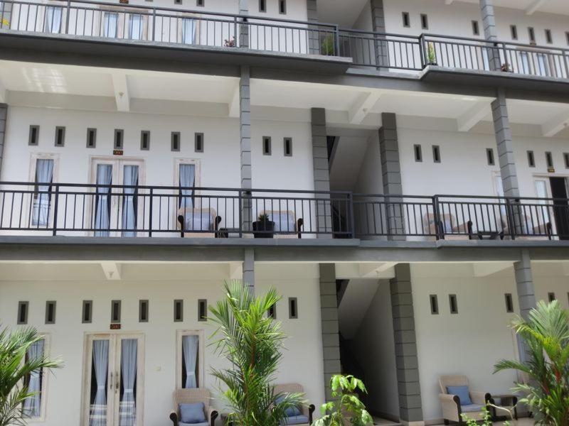 Wisma tamu Aya Redpartner Ubud (Bali)