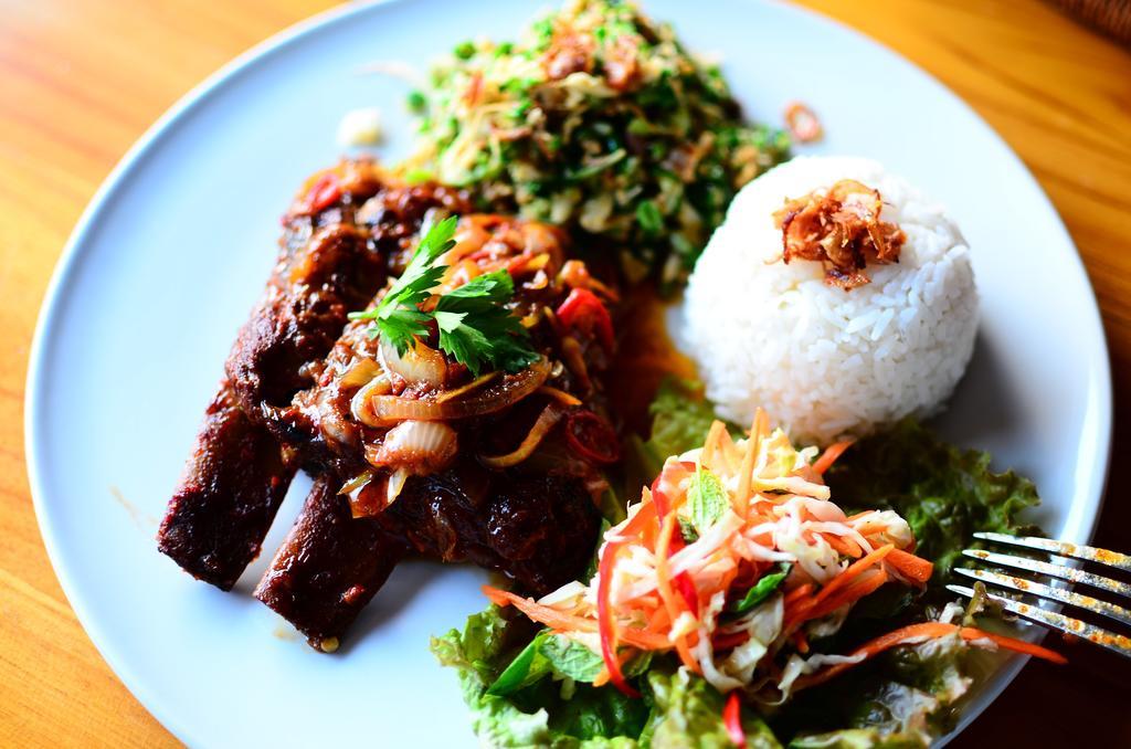 Wisma tamu Pesantian And Warung 4*