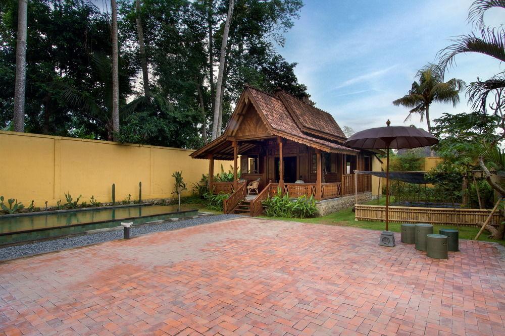 Puri Tupai Villa *
