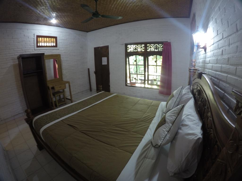 Homestay Eka's *