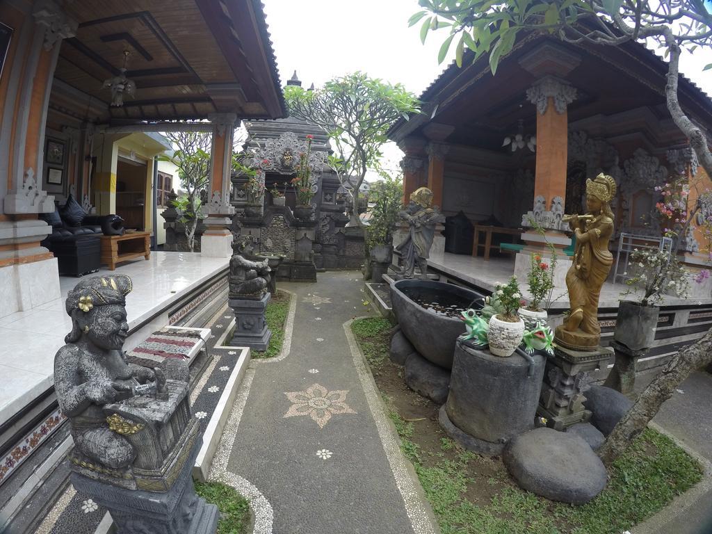 Homestay Eka's