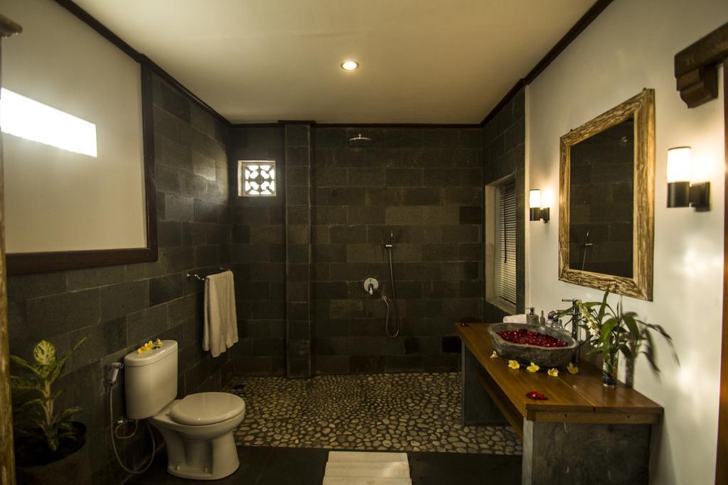 Akusara House Guest house *