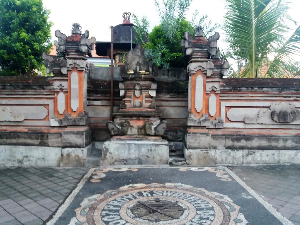 Putu's Paradise