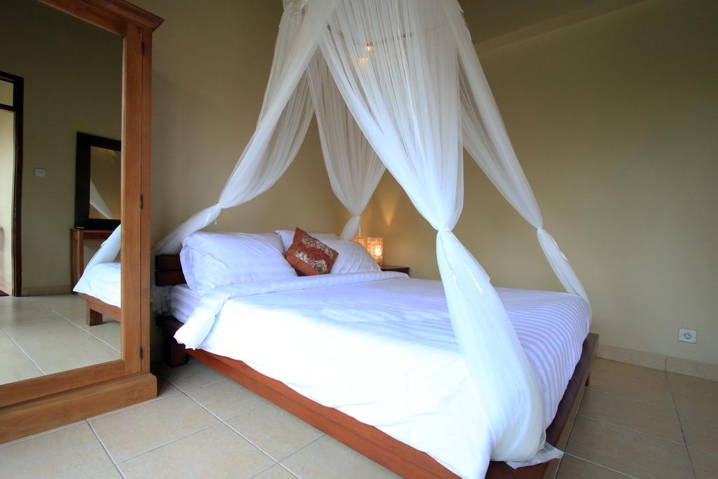 Tanggal Merah Guest house