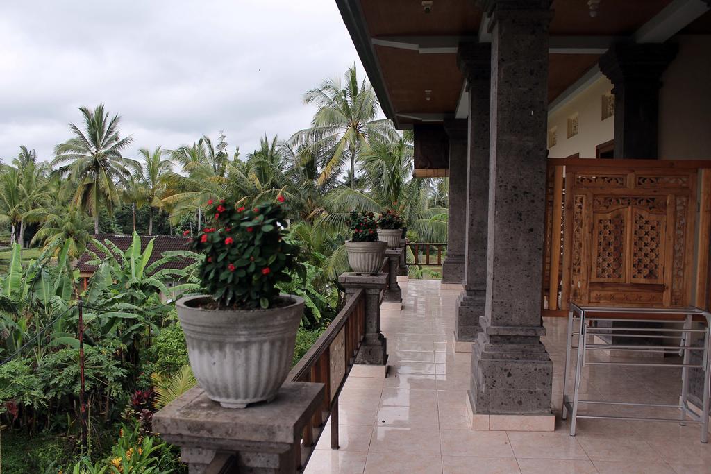 Guest house Restu House 2*