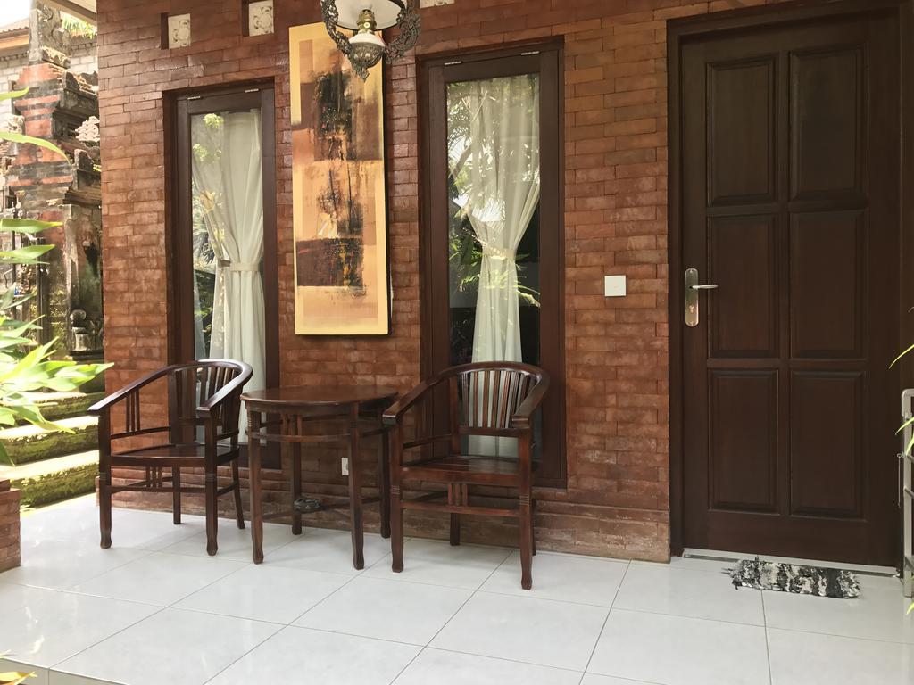 Santana Bali *