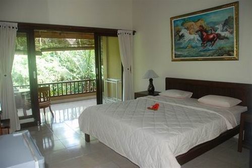 Guest house Jati 3 And 3*