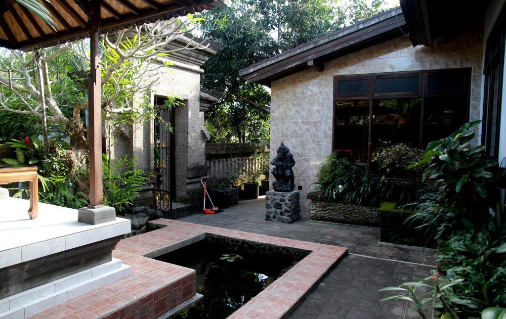 Puri Rasa Villas And Ubud (Bali)