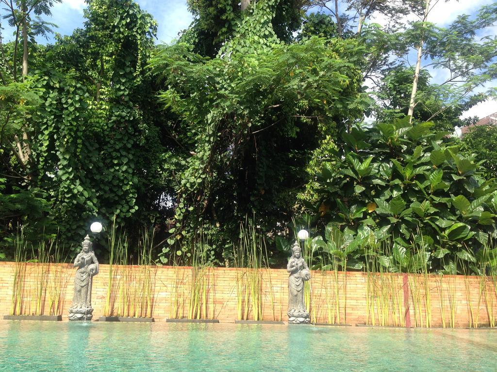 Adi Jaya By Eps - Chse Certified Guest house