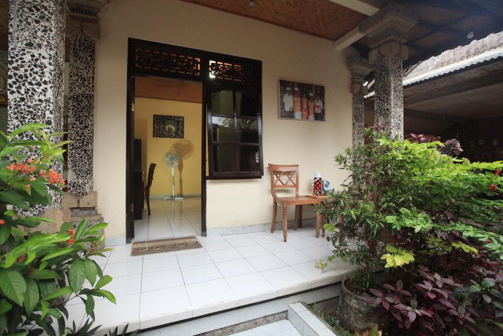 Liang House And Wisma tamu 3*