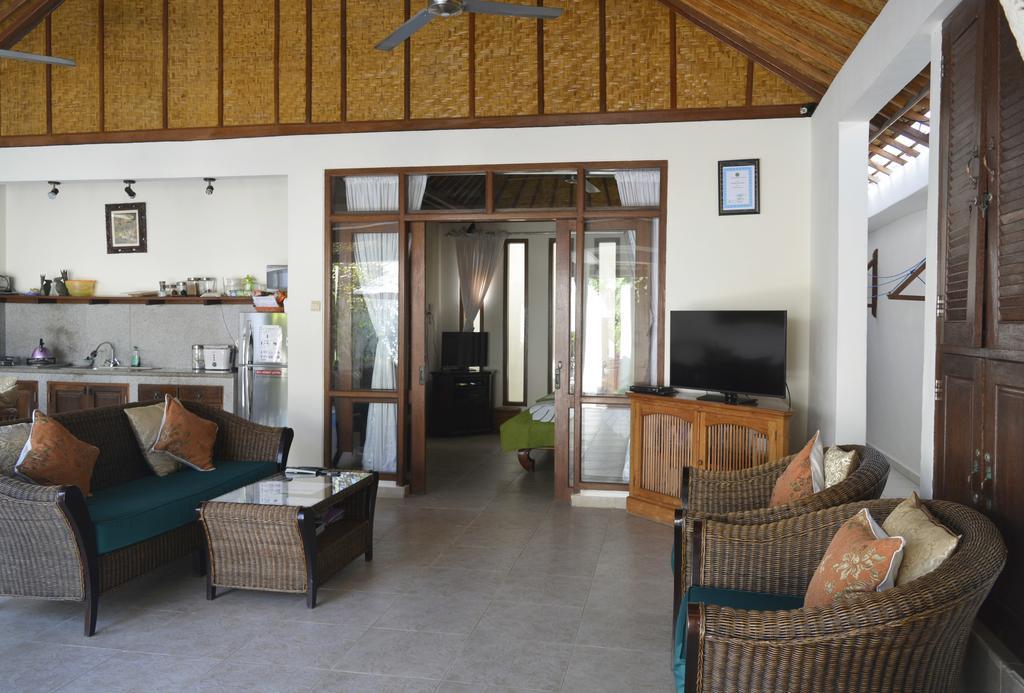 Susanta Villa *