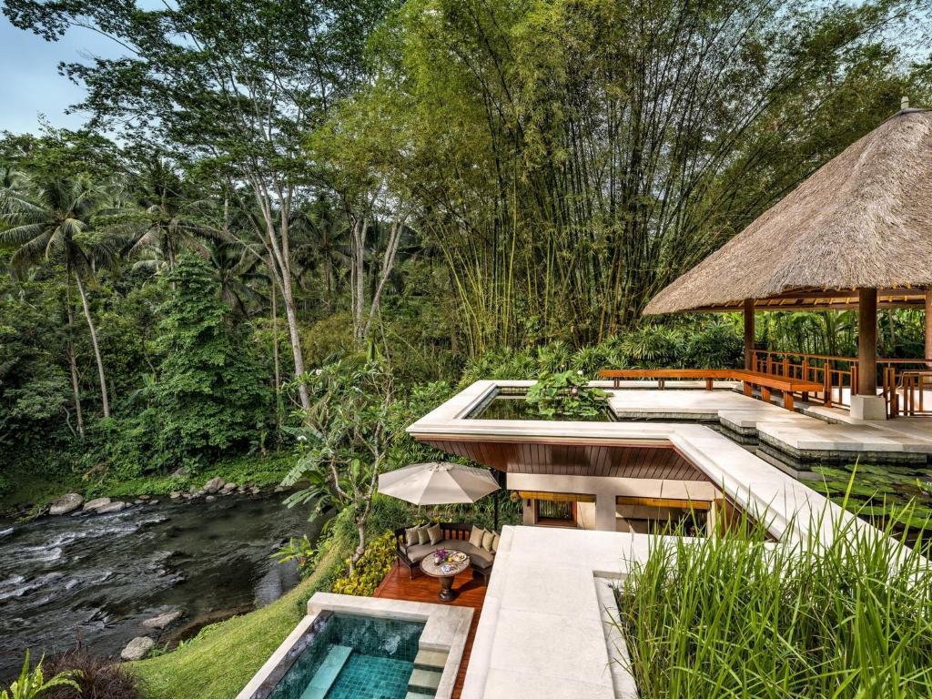 Resor Four Seasons Bali At Sayan 5*