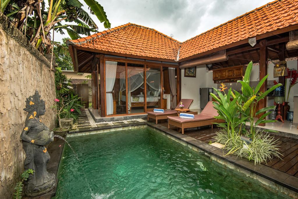Naja Private Villa *