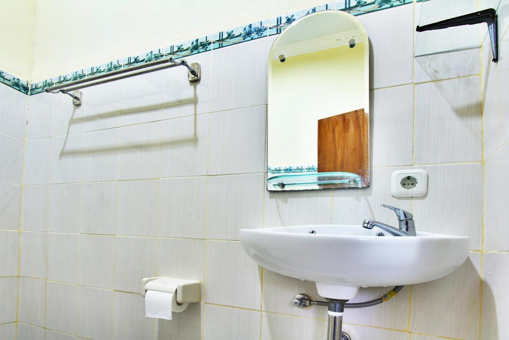 Pondok Gusti Homestay Redpartner Guest house