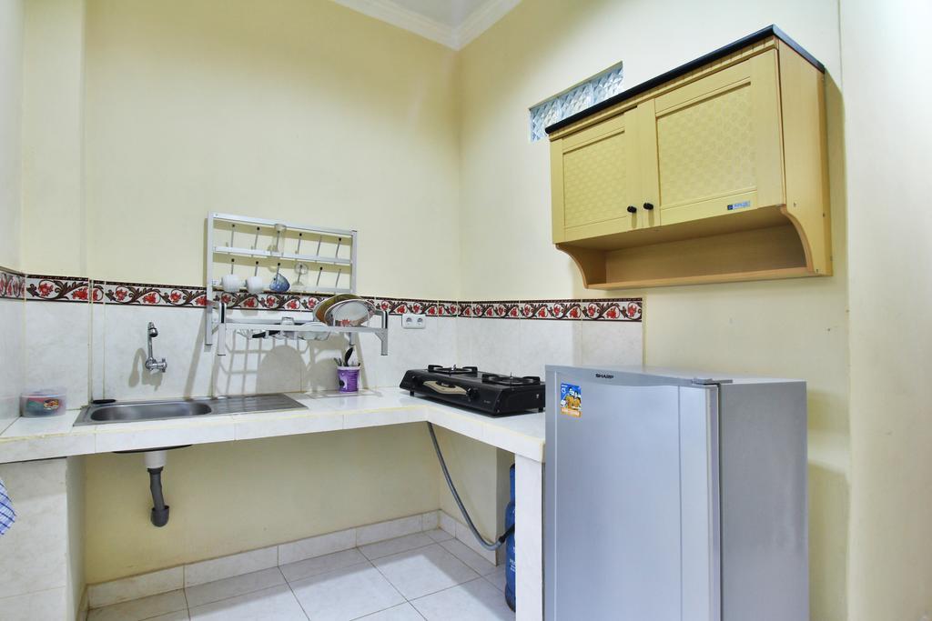 Pondok Gusti Homestay Redpartner Guest house *