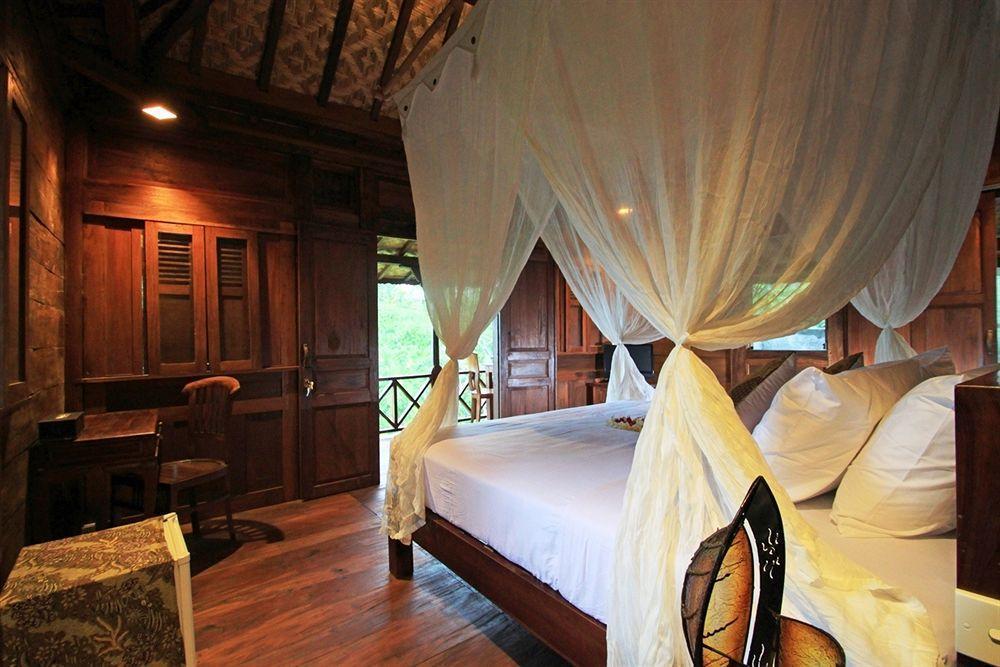 Jungle Holy Water Guest house