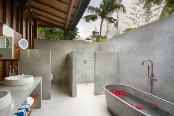 Puri Tupai Hotel