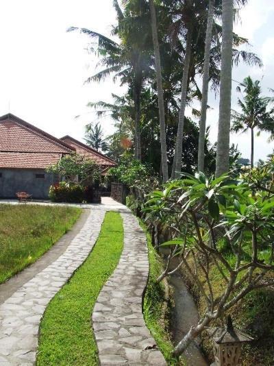 Puri Rasa Villas And 4*