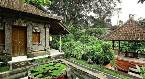 Yuliati House Wisma tamu