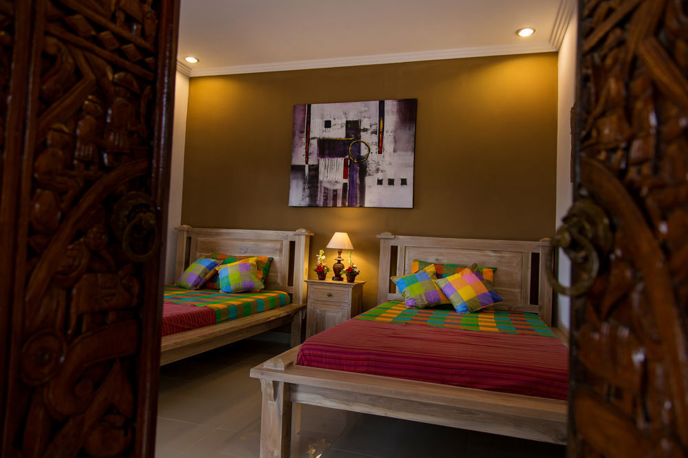 Guest house Warji House 1