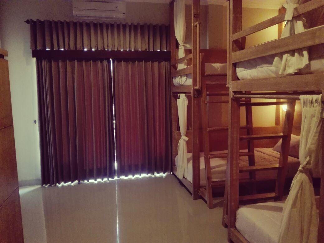 Hostel Poshtel *