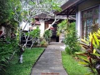 Jalan Jalan & Guest house