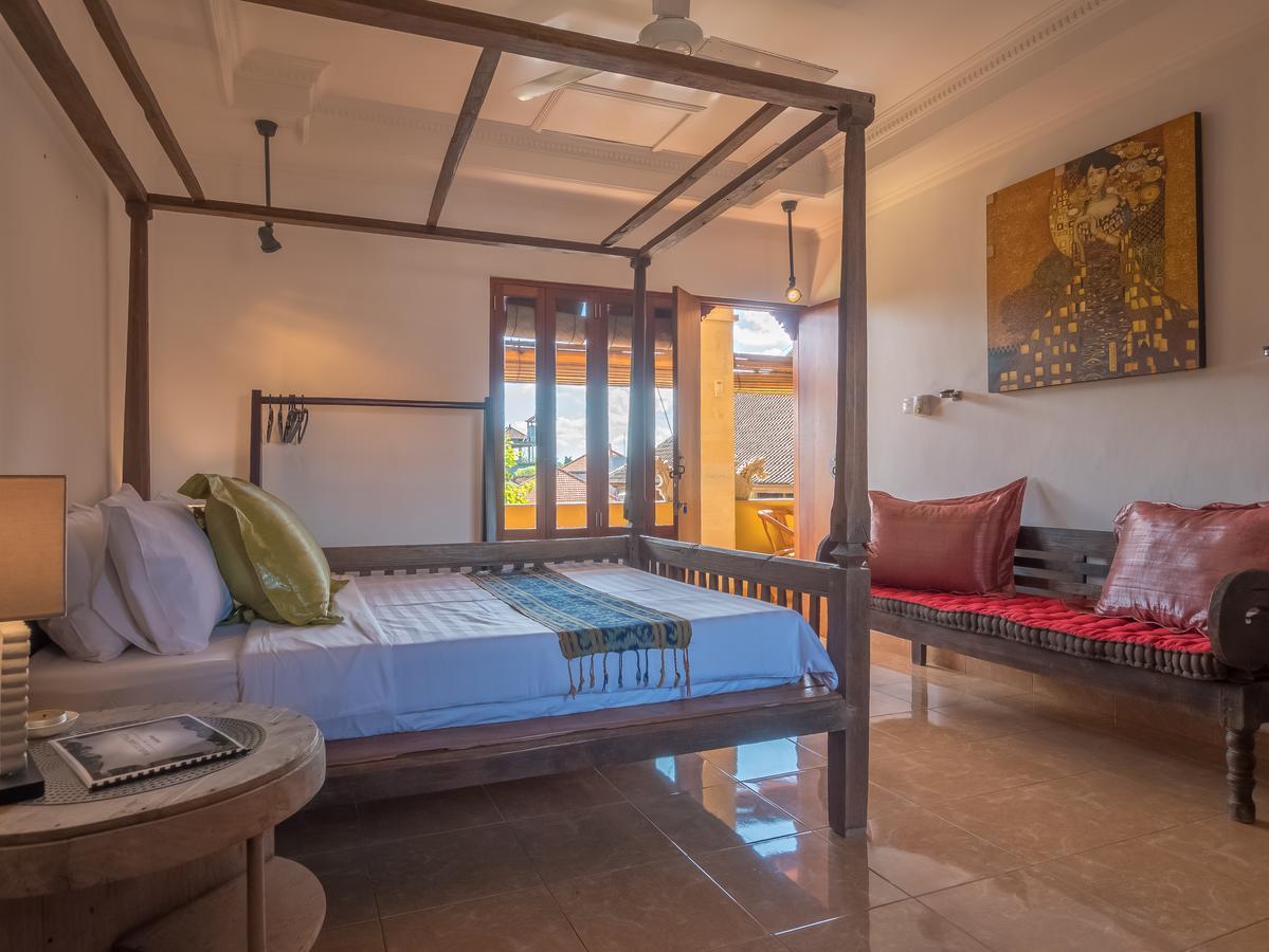Villa Maruti Lane *