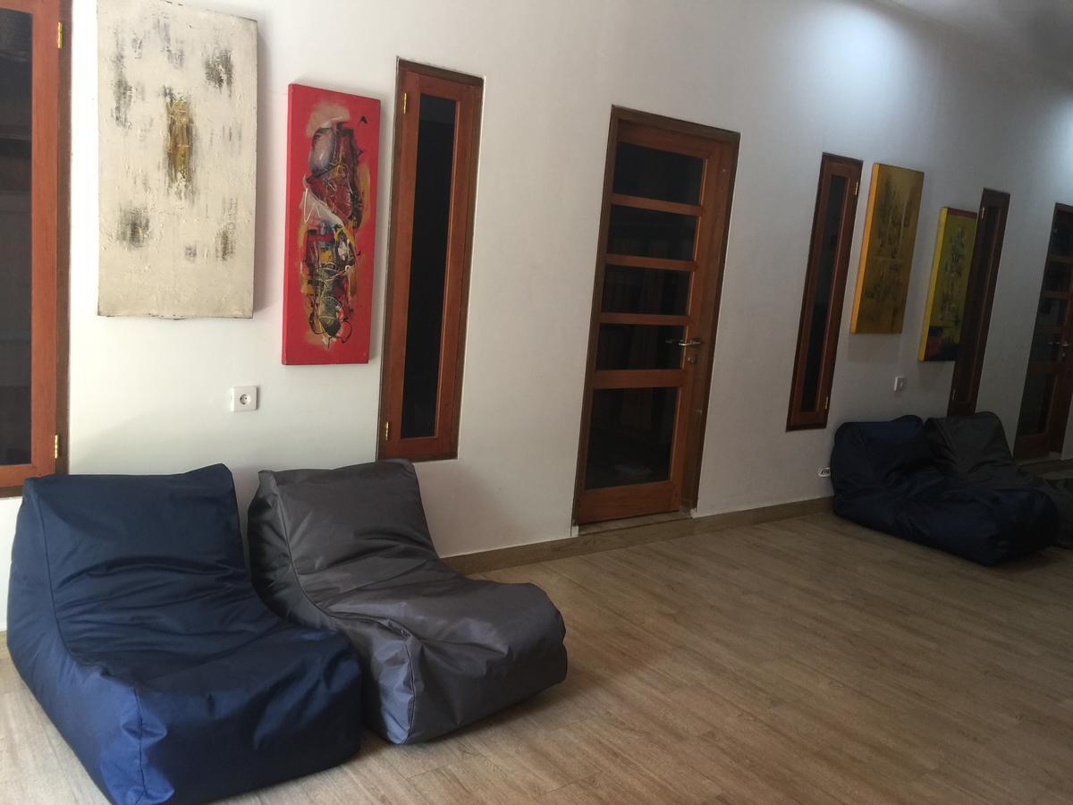 Hostel New *