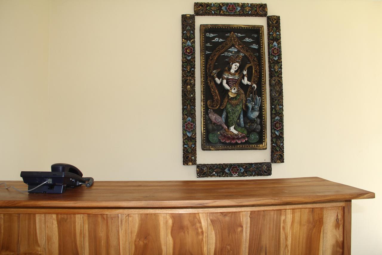 Kubu Loris Guest house