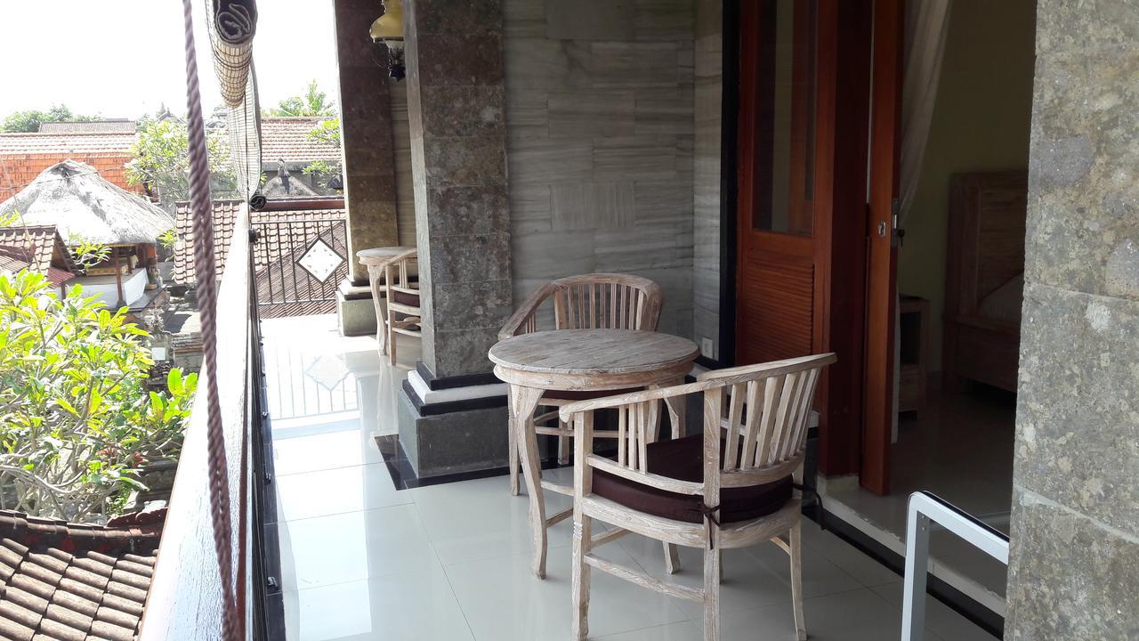 Acomodação com café da manhã  Three Ayu Family House Ubud