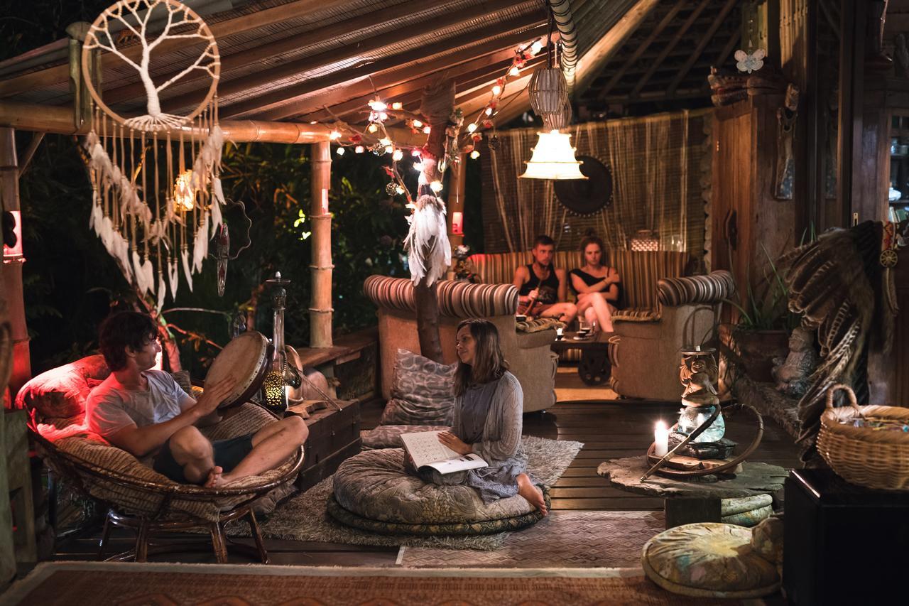 Lounge Club Bali Dacha