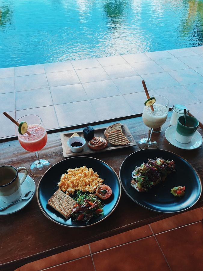 Hotel B Saya 3*