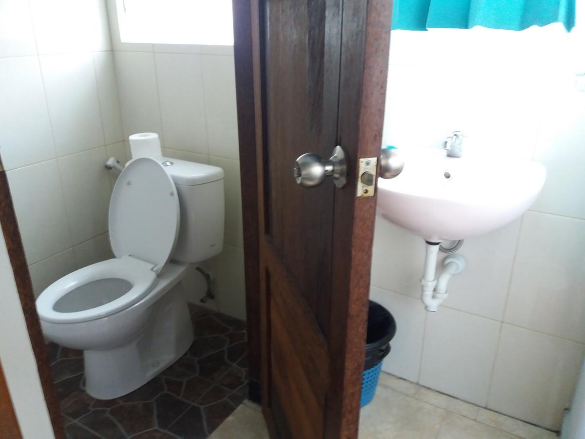 Ogek Wisma tamu *