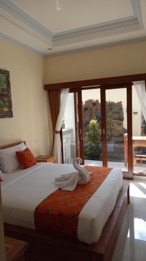 Kubu Loris Guest house 2*