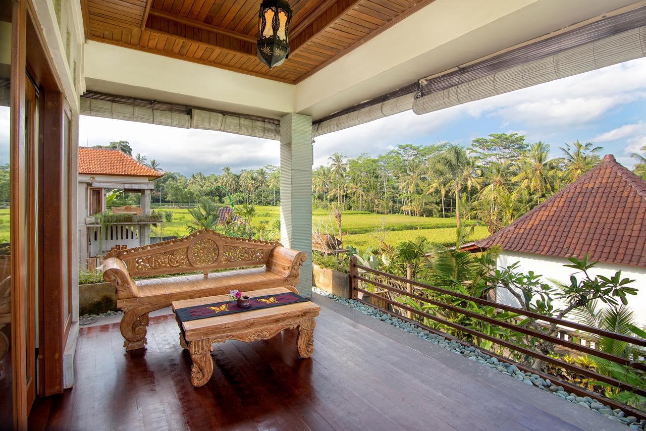 Hotel Santosha &